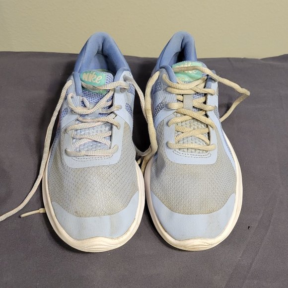 Nike Revolution 4  Light Blue Sky Blue Bv7441-400 Sz 6Y - Picture 4 of 9